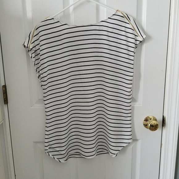 Striped Short Sleeve Shirt - Picture 1 of 4